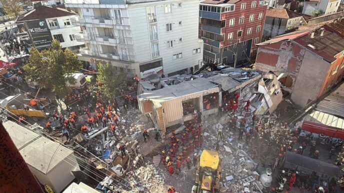Bakan Yardımcısı Bulut: Gebze’deki Yıkımın Nedeni Zemin Oldu