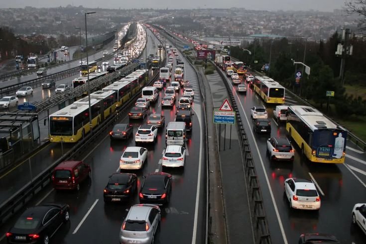 Metrobüs Artık Özel Günlerde FSM Köprüsü’nden Geçecek